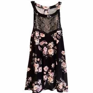 Torrid Wildflower Lace Inset Tank Top 1X NWT Black Pink Floral Super Soft Knit